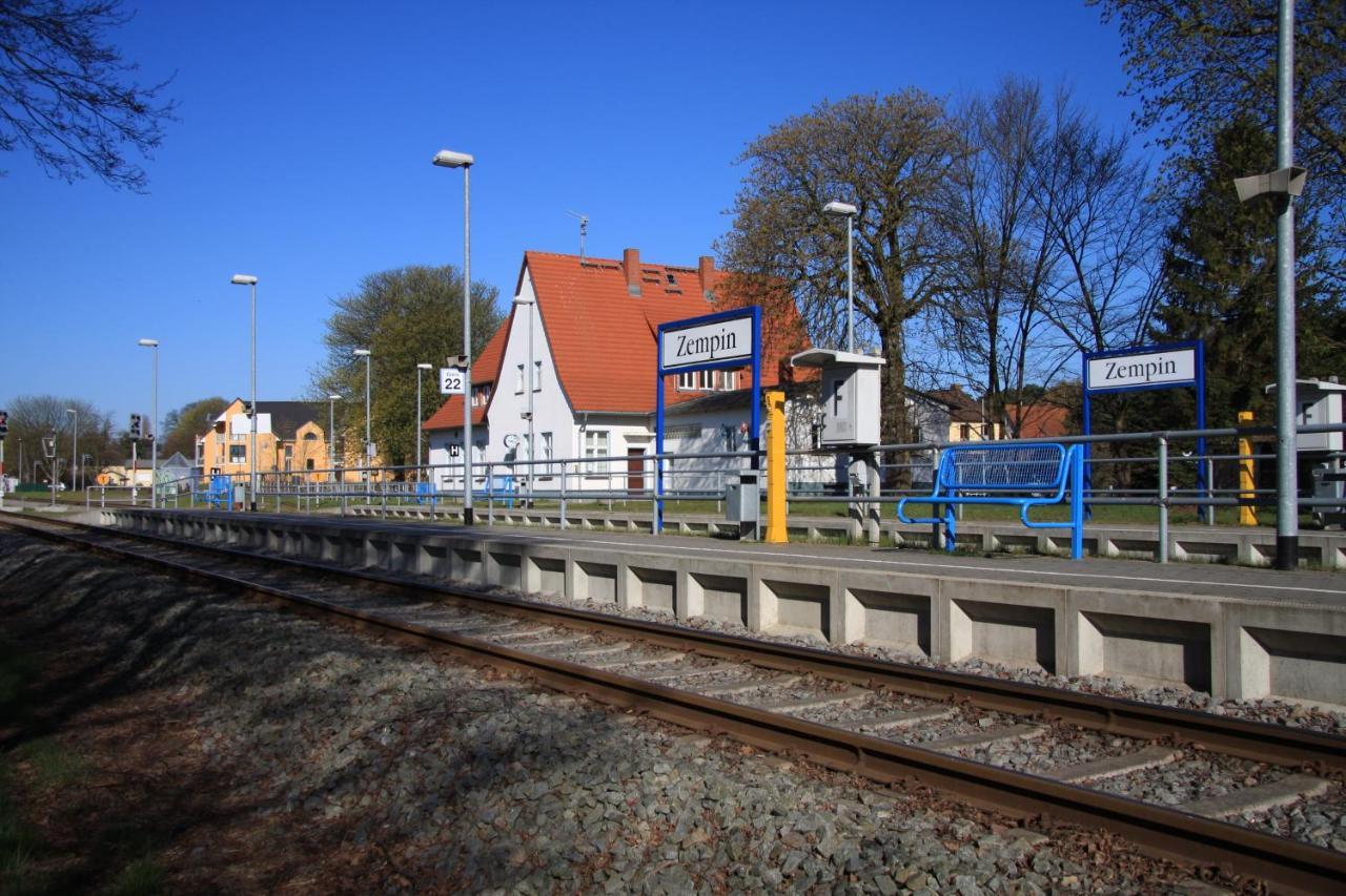 Ferienwohnung Stefanie Zempin Exterior foto